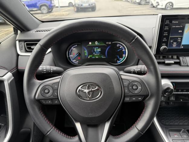 TOYOTA RAV4 Hybrid Rechargeable AWD Design Nav  