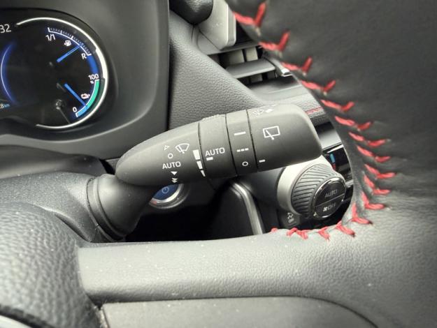 TOYOTA RAV4 Hybrid Rechargeable AWD Design Nav  