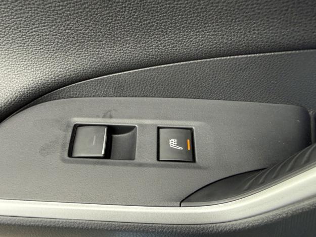 TOYOTA RAV4 Hybrid Rechargeable AWD Design Nav  