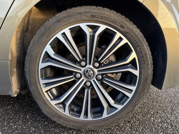 TOYOTA Corolla Hybride 122h Design / Toit ouvrant  