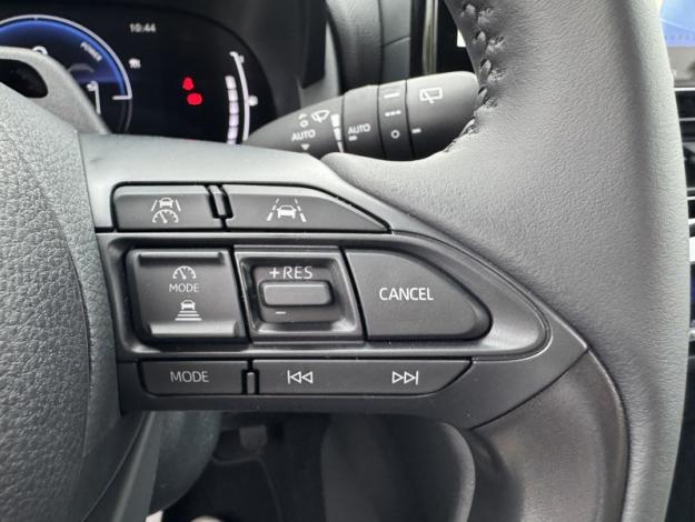 TOYOTA Yaris Hybride 116h Design  