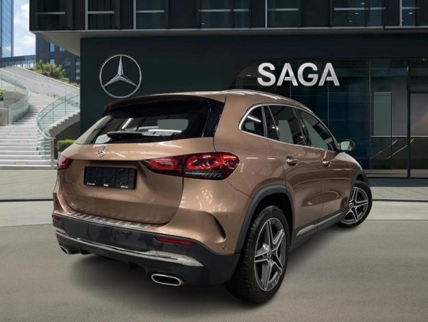MERCEDES-BENZ GLA 200 d AMG Line  