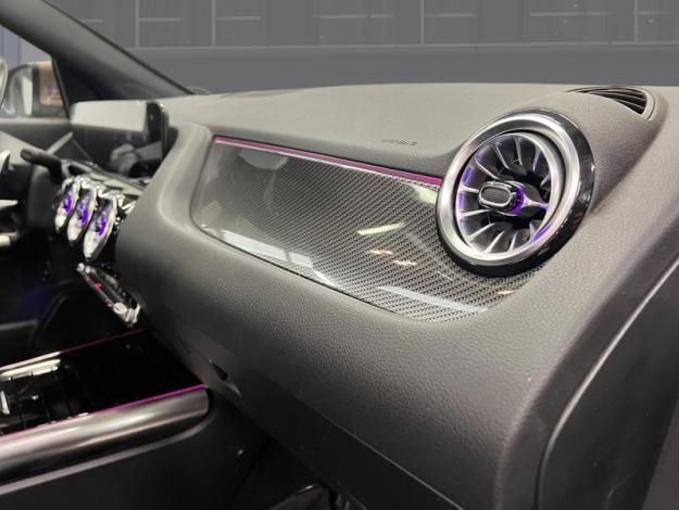 MERCEDES-BENZ GLA 200 d AMG Line  