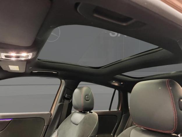 MERCEDES-BENZ GLA 200 d AMG Line  