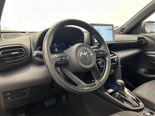 TOYOTA Yaris Cross 1.5 116H PREMIERE AWD    