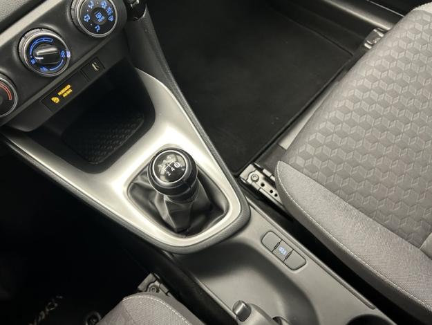 TOYOTA Yaris 70 VVT-i Dynamic  