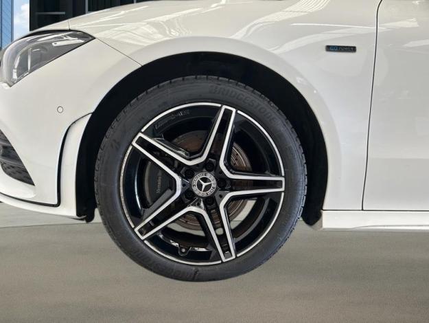 MERCEDES-BENZ CLA 250 e Coupé AMG Line  