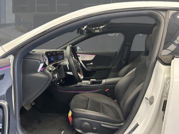 MERCEDES-BENZ CLA 250 e Coupé AMG Line  