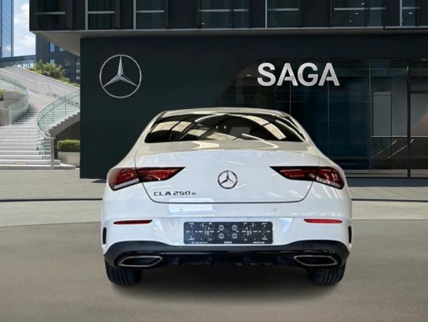 MERCEDES-BENZ CLA 250 e Coupé AMG Line  