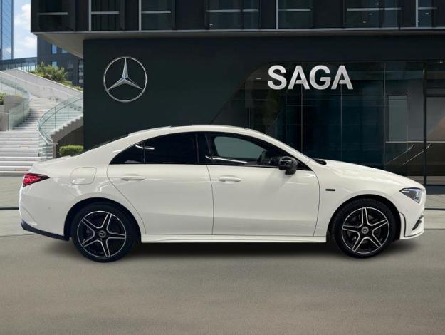 MERCEDES-BENZ CLA 250 e Coupé AMG Line  