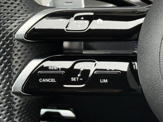 MERCEDES-BENZ Classe C Berline Classe C 200 Berline AMG line  