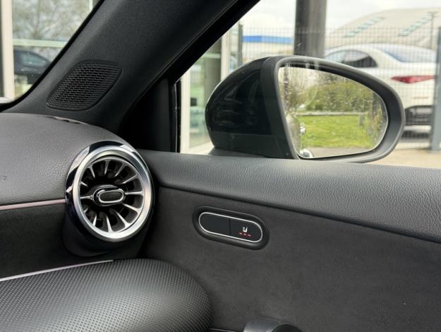 MERCEDES-BENZ Classe A 250 e Hybrid EQ AMG Line  