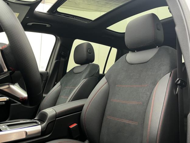 MERCEDES-BENZ GLB 200 d AMG Line  GLB 200 d AMG Line