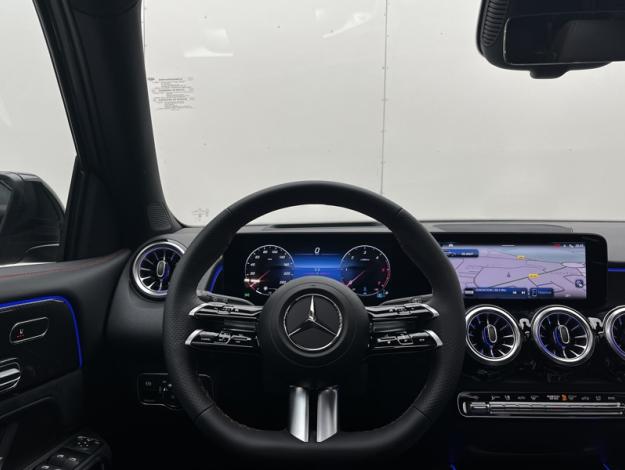 MERCEDES-BENZ GLB 200 d AMG Line  GLB 200 d AMG Line