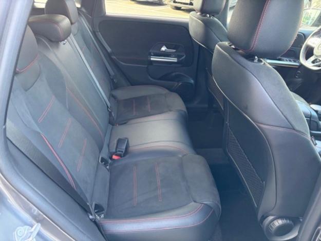 MERCEDES-BENZ B 180 d AMG Pack Night  