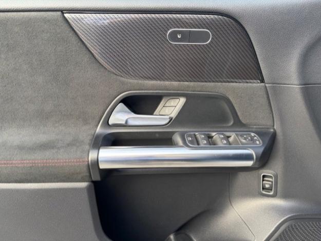 MERCEDES-BENZ B 180 d AMG Pack Night  