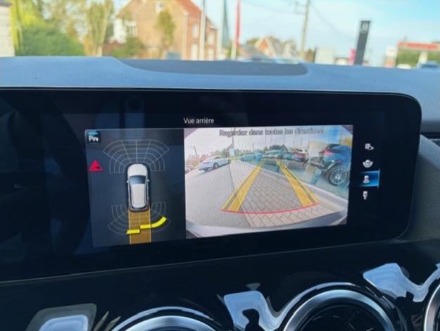 MERCEDES-BENZ B 180 d AMG Pack Night  