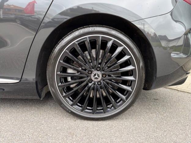 MERCEDES-BENZ EQE 350 + Berline AMG Toit Pano Burmester  