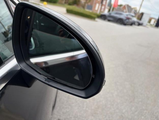 MERCEDES-BENZ EQE 350 + Berline AMG Toit Pano Burmester  