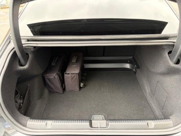 MERCEDES-BENZ EQE 350 + Berline AMG Toit Pano Burmester  