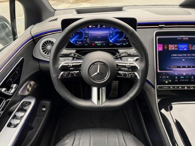MERCEDES-BENZ EQE 350 + Berline AMG Toit Pano Burmester  