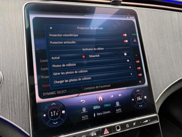 MERCEDES-BENZ EQE 350 + Berline AMG Toit Pano Burmester  