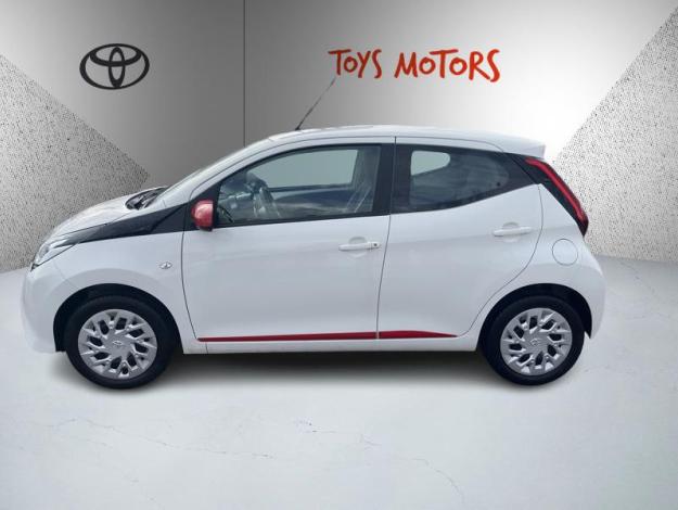 TOYOTA Aygo 1.0 VVT-i x-play  