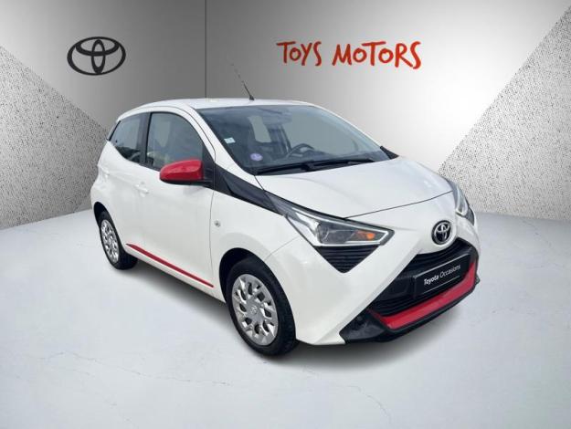 TOYOTA Aygo 1.0 VVT-i x-play  