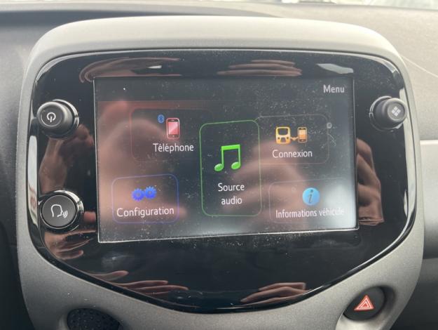 TOYOTA Aygo 1.0 VVT-i x-play  