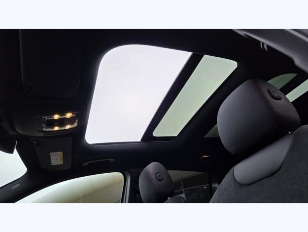 MERCEDES-BENZ GLA 200 d AMG Line  GLA 200 d AMG Line