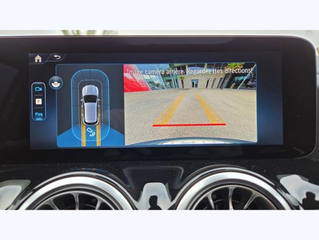 MERCEDES-BENZ GLA 200 d AMG Line  GLA 200 d AMG Line