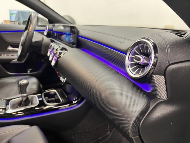 MERCEDES-BENZ CLA 180 d SB Luxury Attelage Pack Eclairage  