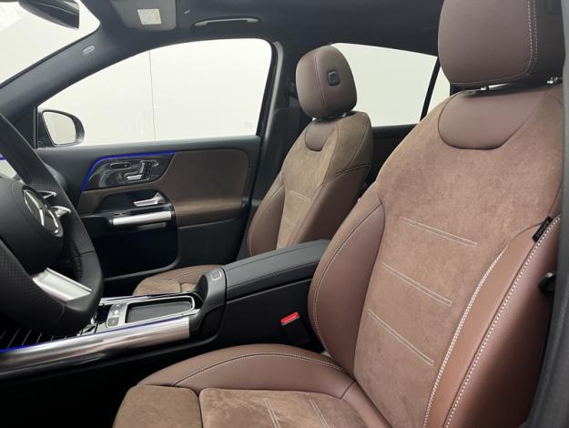 MERCEDES-BENZ GLA 200 d AMG Line  GLA 200 d AMG Line