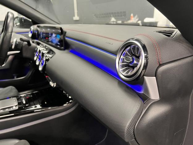 MERCEDES-BENZ CLA 250 e Coupé AMG Pack Night Toit Pano  