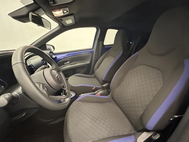 TOYOTA Aygo X 1.0 S-CVT 72 Design   