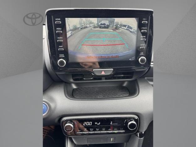 TOYOTA Yaris 116h Design  