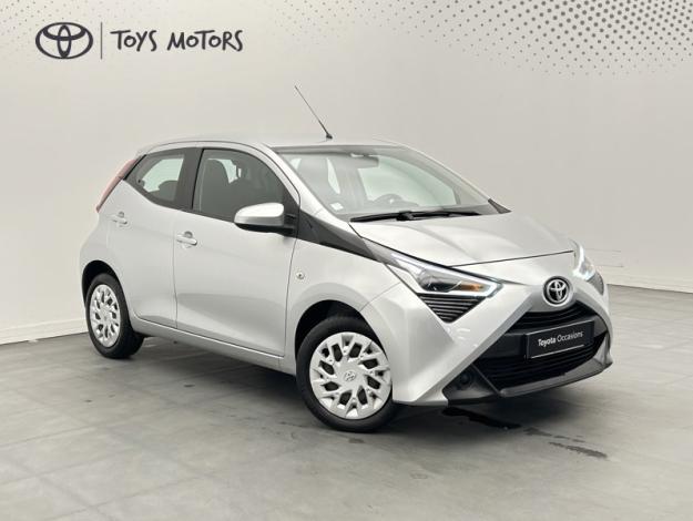 TOYOTA Aygo 1.0 VVT-i x-play  