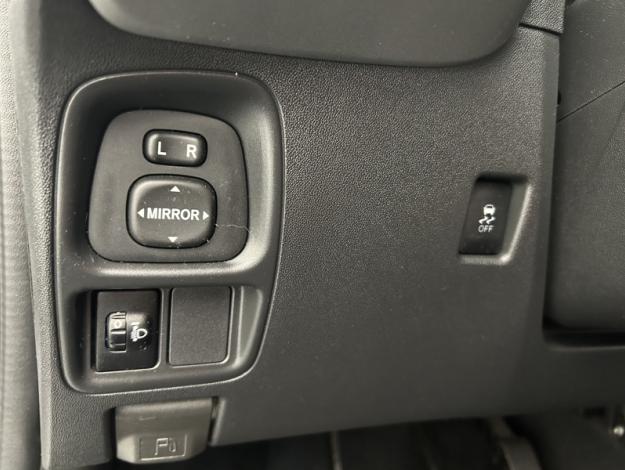 TOYOTA Aygo 1.0 VVT-i x-play  