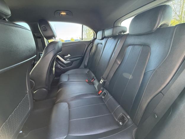 MERCEDES-BENZ Classe A 180 d Progressive Line  Classe A Berline / V1771 Classe A 180 d Berline Progressive Line