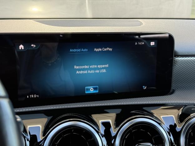 MERCEDES-BENZ Classe A 180 d Progressive Line  Classe A Berline / V1771 Classe A 180 d Berline Progressive Line