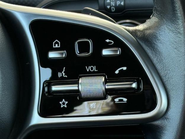 MERCEDES-BENZ Classe A 180 d Progressive Line  Classe A Berline / V1771 Classe A 180 d Berline Progressive Line