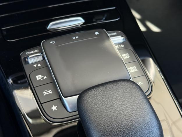 MERCEDES-BENZ Classe A 180 d Progressive Line  Classe A Berline / V1771 Classe A 180 d Berline Progressive Line