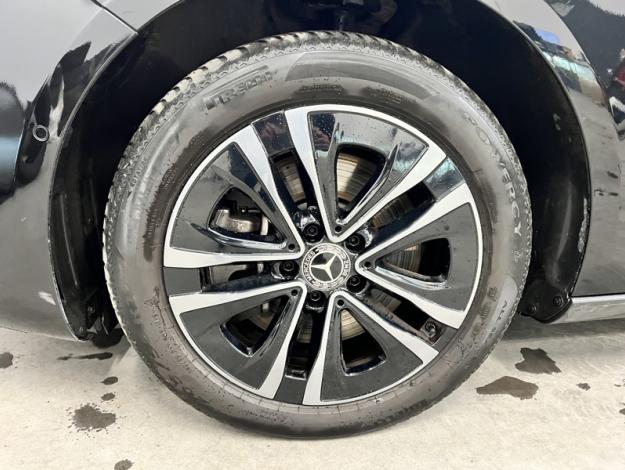 MERCEDES-BENZ A 250 e Luxury Line  