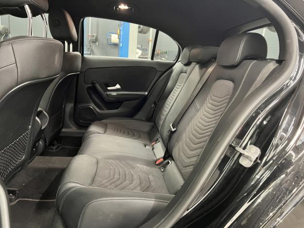 MERCEDES-BENZ A 250 e Luxury Line  