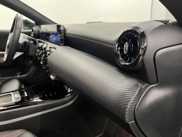 MERCEDES-BENZ A 250 e Luxury Line  
