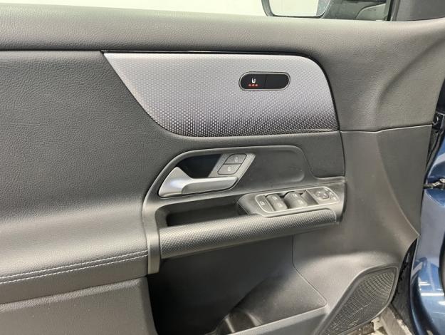 MERCEDES-BENZ GLA-Klasse GLA 180 d Off-Roader