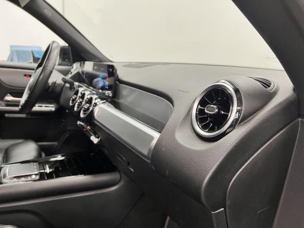 MERCEDES-BENZ GLB 200 d Business Line Attelage  