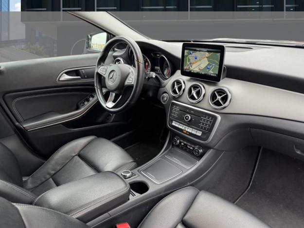 MERCEDES-BENZ GLA-Klasse GLA 180 Off-Roader