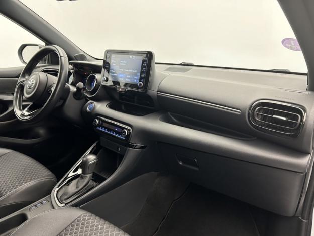 TOYOTA Yaris 116h Collection  