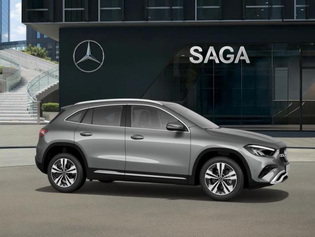 MERCEDES-BENZ GLA 180 tout terrain  GLA 180 Cyber Edition